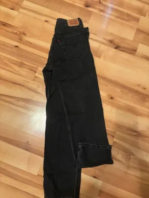 Black Levi’s Jeans thumbnail 2