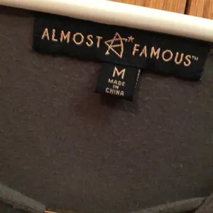 Army green 3/4 sleeve T-shirt thumbnail 2