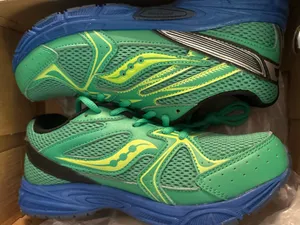 Saucony Running Shoes youth 6.5 thumbnail 8