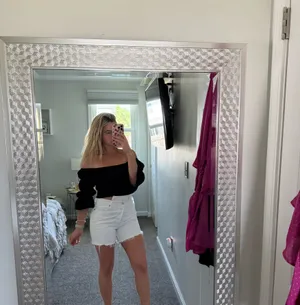 Agolde White Criss Cross Jean Shorts thumbnail 11