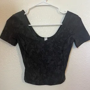 Lululemon align tee thumbnail 1