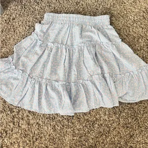 Princess Polly Skirt Blue Floral thumbnail 4