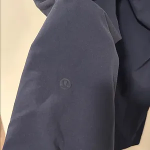 Lululemon Navy Blue On The Fly Jogger Pants Travel Athletic Hiking Size 2 thumbnail 5