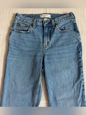 Abercrombie & Fitch Curve Love Mid Rise 90s Straight Jean Size 25/0 Short thumbnail 3
