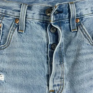 Levi’s 501 SZ W30 Jean Shorts Button-Fly Distressed Light Wash Frayed Hems Blue thumbnail 4