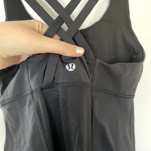 Lululemon mesh back racerback tank top‎ built in shelf bra women's size small thumbnail 4