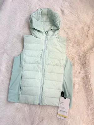 NWT Lululemon Dawn and Around Vest / Color: Delicate Mint / Size: 6 thumbnail 6