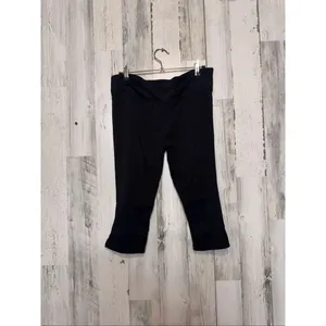 Avia Sport Black Capri Leggings Women’s Size L Athletic Workout Yoga Pants thumbnail 2