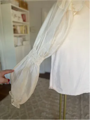 Anthropologie Puff Sleeve Cream Blouse Coquette Romantic Old Money Parisian Boho thumbnail 4
