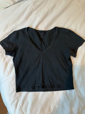 Brandy Melville John Galt Crop Top Black thumbnail 2
