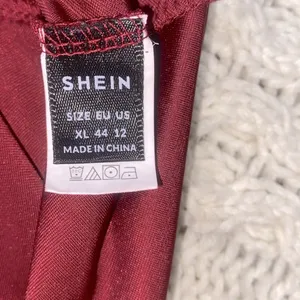 Shein cranberry color wrap dress size XLarge crushed velvet thumbnail 5