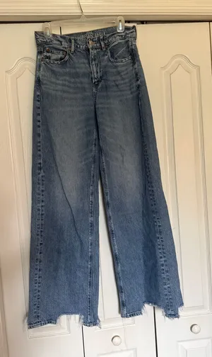 American Eagle High Waisted Baggy Wide Leg Jeans thumbnail 1