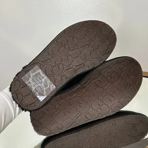 UGG Scuff Slipper in Black Size US 5 (Women) thumbnail 8