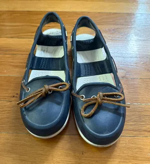 Crocs Women’s Navy Blue Slip-On Boat Shoes 6W thumbnail 2