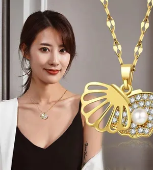 shell shape necklace with pearl Gold thumbnail 2