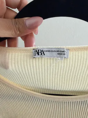 Zara Long sleeve cropped top thumbnail 4