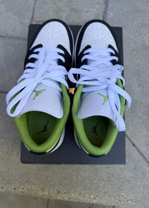 Nike Jordan 1 low SE Altitude Green thumbnail 4