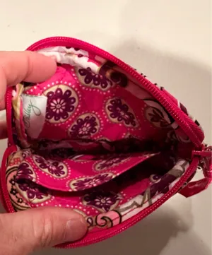 Vera Bradley | ladies Very Berry, wristlet/wallet thumbnail 9
