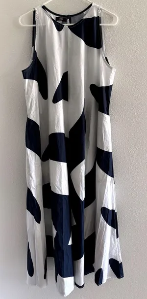Tilla Dress Womens L/XL Blue White‎ Sleeveless Abstract Art Modern Resort Travel thumbnail 1