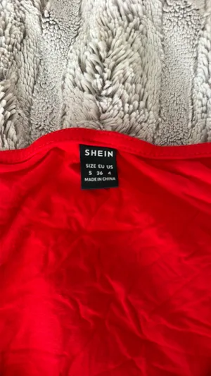 Cute SHEIN Stretchy Crop Top thumbnail 3