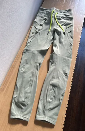 Lululemon Cargo Super-High-Rise Hiking Tight 25" Laurel Green 6 thumbnail 1