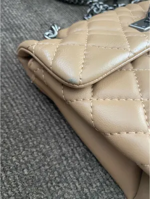 KURT GEIGER London Brixton Lock Camel Diamond Quilted Shoulder Bag thumbnail 8