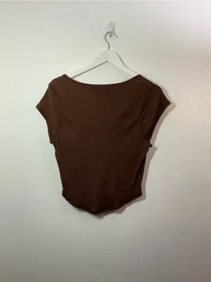 Urban Outfitters Brown V-Neck Cap Sleeve Crop Tee Size XL thumbnail 2