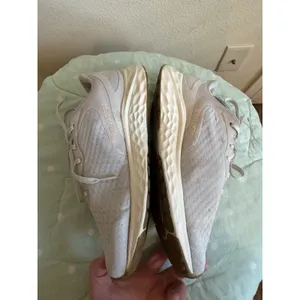 New Balance Fresh Foam Arishi v4 Marblehead Womens size 8 thumbnail 4