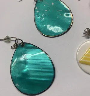 Lot Of 5 Costume Earrings Pierced Dangle Variety thumbnail 6