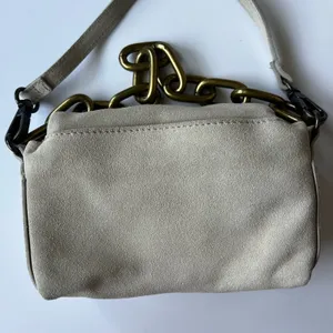 Free People Charlie Chain Crossbody in taupe suede leather thumbnail 8