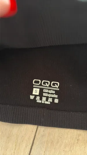 Amazon Black Top Crop Long Sleeve Ribbed thumbnail 2