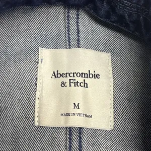 Abercrombie & Fitch Dark Wash Boxy Long Sleeve Jean Blazer Jacket Button Medium thumbnail 13