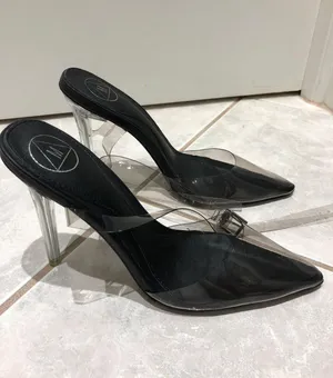 Missguided Clear Pointed Toe Heels thumbnail 1