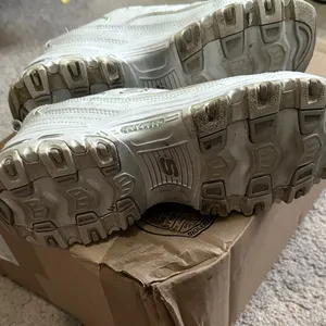 Skechers White Athletic Shoes thumbnail 3