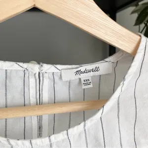 Madewell Ruffle Prairie Top in Pinstripe thumbnail 5