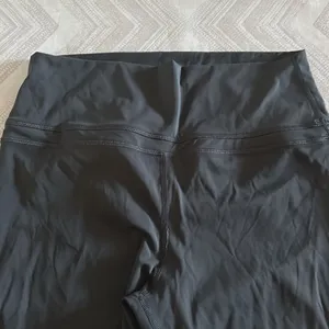 CRZ Yoga Dark Grey High Waisted Leggings, Size 12 thumbnail 2
