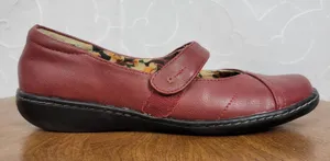 Soft Style Womens Shoes Size‎ 7 Red Mary Janes Round Toe Strap Closure Flat thumbnail 1