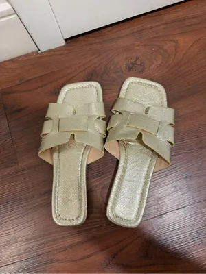 Gold flats sandals Size 7 thumbnail 2