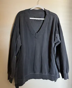 Aerie Vacay Every‎ Day V-Neck Sweater Size Medium Charcoal Black thumbnail 1
