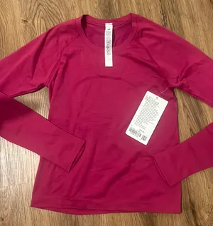 Lululemon Swiftly Tech Long Sleeve 2.0 thumbnail 1