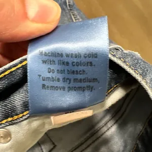 Carhartt Jeans Women's Size 8 Regular (32x29) Blue Denim Relaxed Fit thumbnail 5