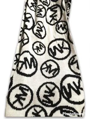 Michael KORS Black and White Scarf thumbnail 3