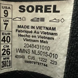 Sorel Caribou X Boots Black Leather Platform Lace Up Gorpcore Women 9 NL5015-010 thumbnail 2