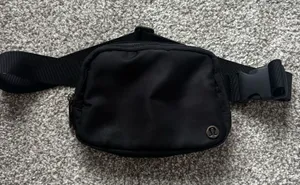 Lululemon Belt Bag thumbnail 1