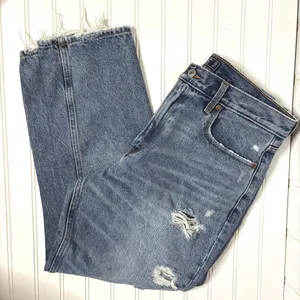 Abercrombie & Fitch Mom Jean High Rise Distressed Medium Wash Blue 31 12 thumbnail 2