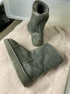UGG Classic Short Boots women size 8 thumbnail 4