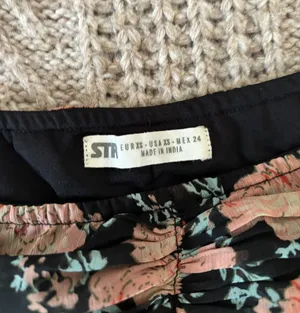 Floral Skirt  thumbnail 4