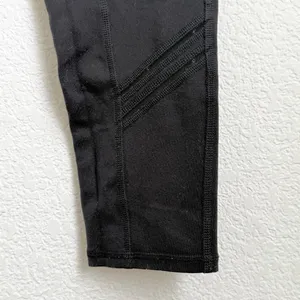 ALO Yoga Black Cropped Leggings Size S thumbnail 7