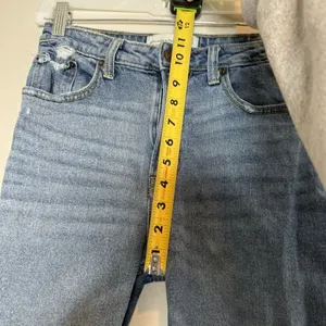 Abercrombie And Fitch Curve Love Mom Jean Distressed Size 26 2 Regular thumbnail 6