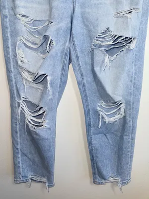 American Eagle Curvy Mom Jeans Light Wash Ripped High Rise 10 Short thumbnail 4